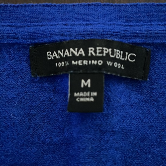 Banana Republic Sweater - Picture 2 of 3